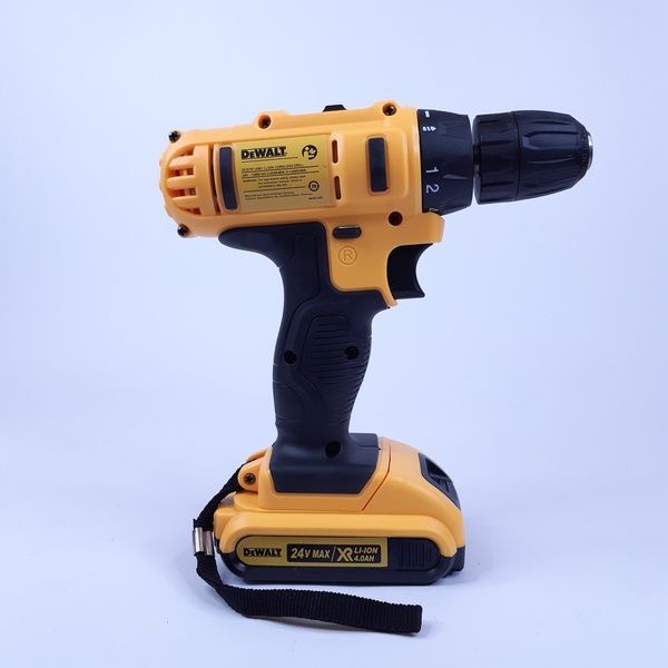 Шуруповерт dewalt dcd791 (24v, 4.0Ah) с набором инструментов. аккумуляторный дрель-шуруповерт девольт 55 фото