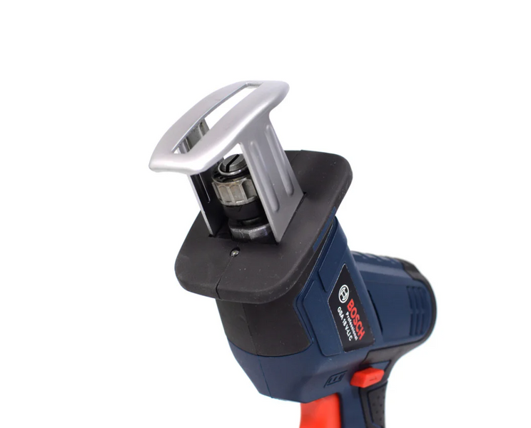 Акумуляторна шабельна пилка Bosch GSA 18V-LI C (18V 5.0Ah). АКБ пила Бош сабельная Bosch фото