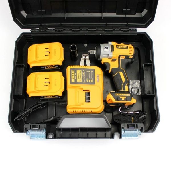Акумуляторний гайковерт DeWalt DCF922D2T (36V, 6AH). АКБ гайковерт Девольт DCF922D2T фото