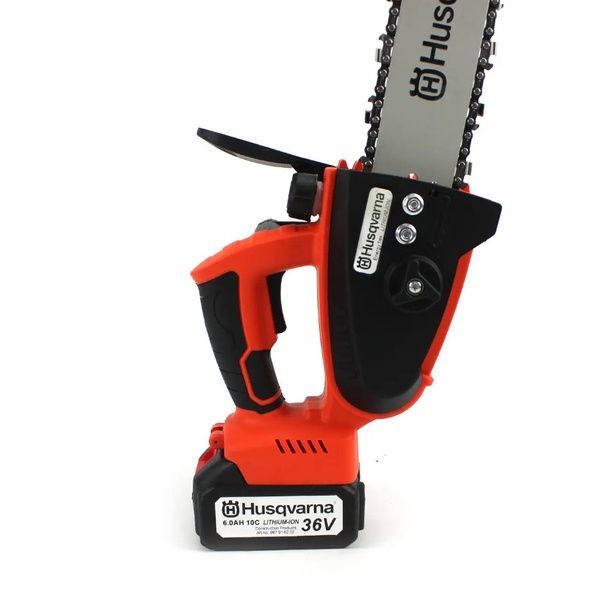 Аккумуляторная цепная пила Husqvarna 150iXP KIT (36V, 6Ah). АКБ пила с бесключевой натяжкой цепи Husqvarna 150iXP New фото