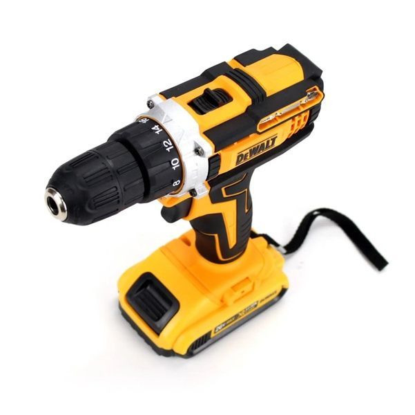 Шуруповерт DeWALT DCD771 (26V, 5AH) з великим набором інструментів. Дриль Деволт DCD771 26V, 5AH фото