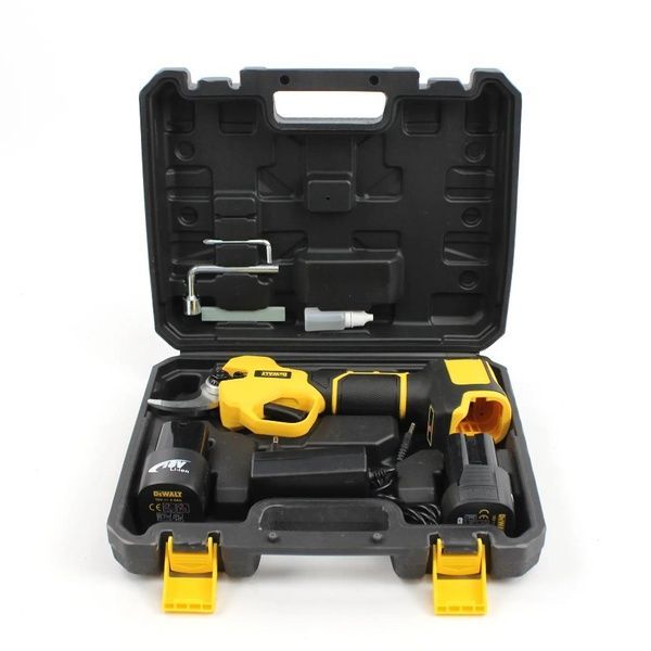 Акумуляторний секатор DeWalt DCMP240P1 (18V, 4AH), АКБ секатор Деволт DCMP240P1 фото