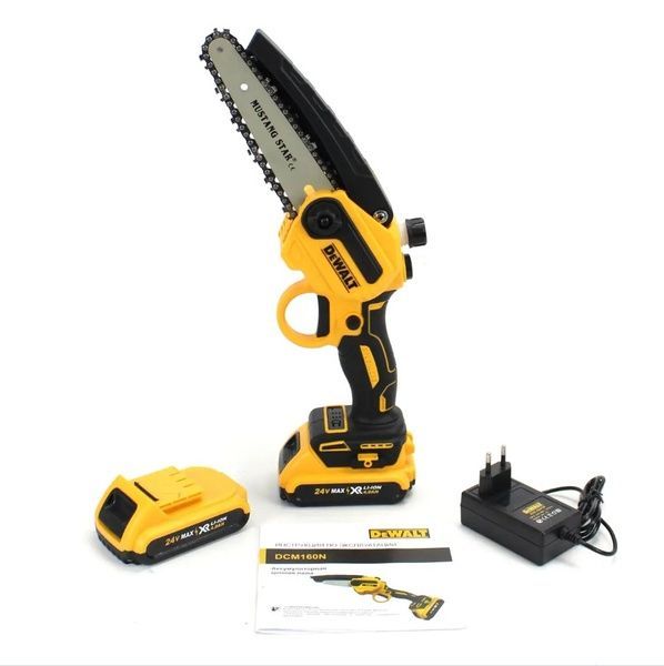 Аккумуляторная мини пила DeWalt DCM160N (24V, 4AH, шина 20 см) с автоматической смазкой цепи DCM160N - 20см фото