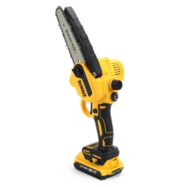 Аккумуляторная мини пила DeWalt DCM160N (24V, 4AH, шина 20 см) с автоматической смазкой цепи DCM160N - 20см фото