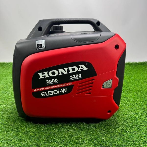 Инверторный генератор Honda EU30i-W 3.2 кВт, тихий бензиновый генератор Хонда EU30i-W (2.8-3.2 кВт) фото