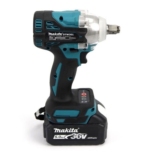 Акумуляторний гайковерт Makita DTW301 (36V, 5AH) із набором інструментів. АКБ гайковерт Макіта DTW301 фото