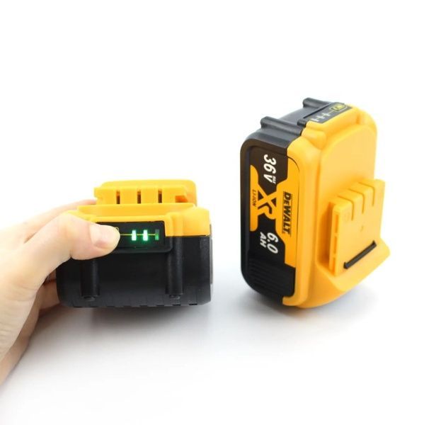 Аккумуляторная пила Dewalt DCS272N (36V, 6AH, шина 30 см) с автоматической смазкой цепи Деволт DCS272N фото