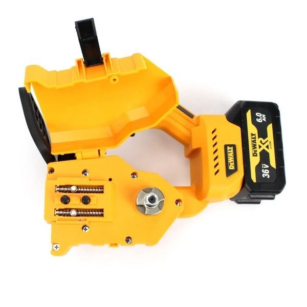 Акумуляторна ланцюгова пилка DeWalt DCM122N (36V 6.0Ah), з автоматичним замащенням ланцюга DCM122N фото